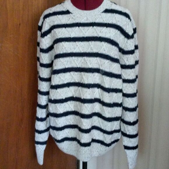𝅺CROWN & Ivy Donegal striped crew  sweater size L. NWT - Picture 1 of 8